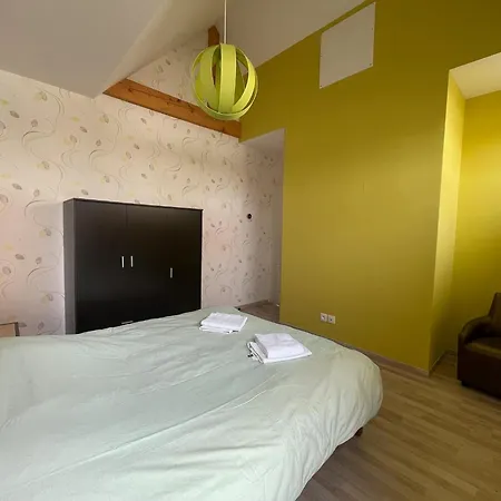 בית נופש Modern And Bright Walk To With Garage *