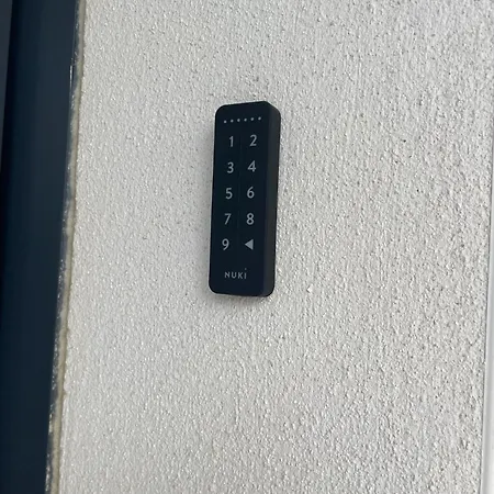 Modern And Bright Walk To With Garage בית נופש *