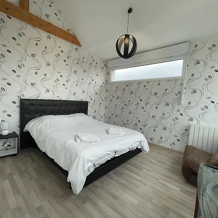 בית נופש Modern And Bright Walk To With Garage *